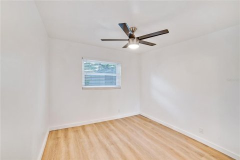 Villa ou maison à louer à Tampa, Floride: 3 chambres, 138.24 m2 № 2115188 - photo 27