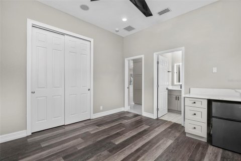 House in Windermere, Florida 7 bedrooms, 654.22 sq.m. № 2424336 - photo 16