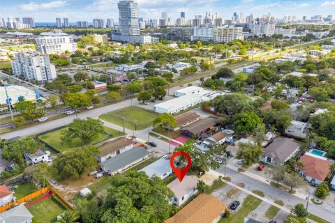 House in Hallandale Beach, Florida 3 bedrooms, 107.02 sq.m. № 1737803 - photo 28