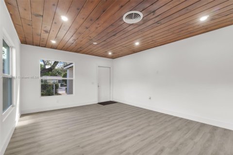 House in Hallandale Beach, Florida 3 bedrooms, 107.02 sq.m. № 1737803 - photo 6