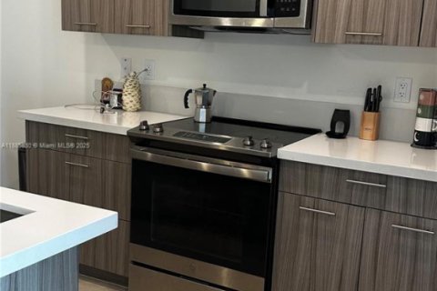 Copropriété à louer à Doral, Floride: 1 chambre, 68.56 m2 № 1932594 - photo 1