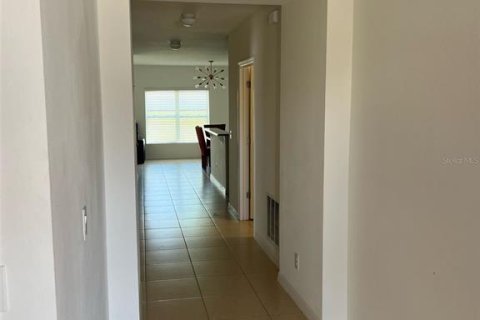 Casa en alquiler en Davenport, Florida, 3 dormitorios, 159.79 m2 № 1608753 - foto 4