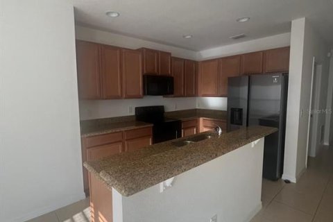 Casa en alquiler en Davenport, Florida, 3 dormitorios, 159.79 m2 № 1608753 - foto 7