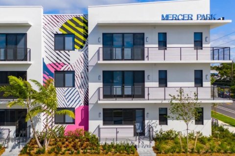 Apartamento en alquiler en West Palm Beach, Florida, 1 dormitorio, 65.03 m2 № 1216060 - foto 1