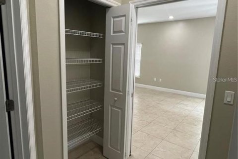 House in Sebring, Florida 2 bedrooms, 116.69 sq.m. № 1908512 - photo 11