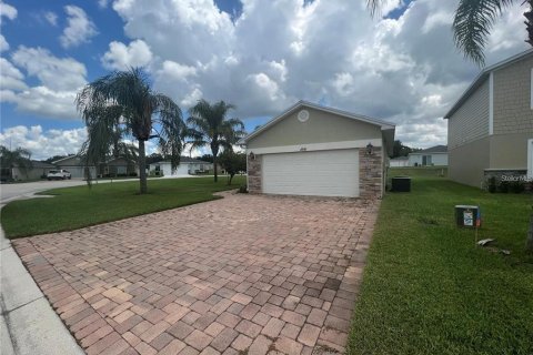 House in Sebring, Florida 2 bedrooms, 116.69 sq.m. № 1908512 - photo 2