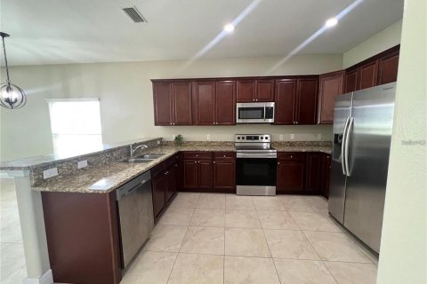 House in Sebring, Florida 2 bedrooms, 116.69 sq.m. № 1908512 - photo 6