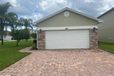 House in Sebring, Florida 2 bedrooms, 116.69 sq.m. № 1908512 - photo 4