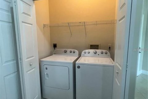 House in Sebring, Florida 2 bedrooms, 116.69 sq.m. № 1908512 - photo 8