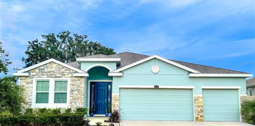 House in San Antonio, Florida 4 bedrooms, 222.32 sq.m. № 1806884