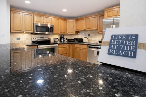 Condominio en alquiler en Hollywood, Florida, 1 dormitorio, 91.04 m2 № 2060171 - foto 8