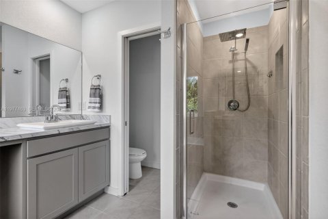 Townhouse in Miami Gardens, Florida 3 bedrooms, 141.58 sq.m. № 2041106 - photo 20