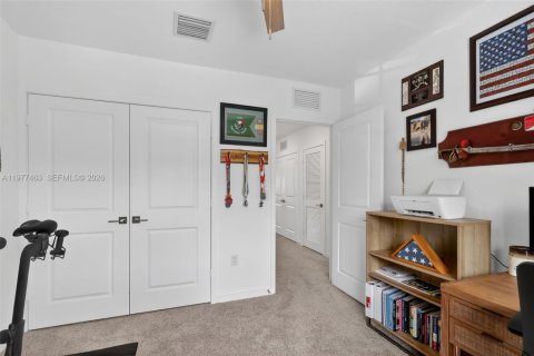 Townhouse in Miami Gardens, Florida 3 bedrooms, 141.58 sq.m. № 2041106 - photo 25