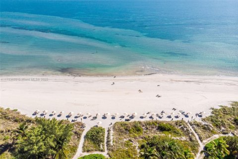 Condo in Key Biscayne, Florida, 3 bedrooms  № 1503801 - photo 25
