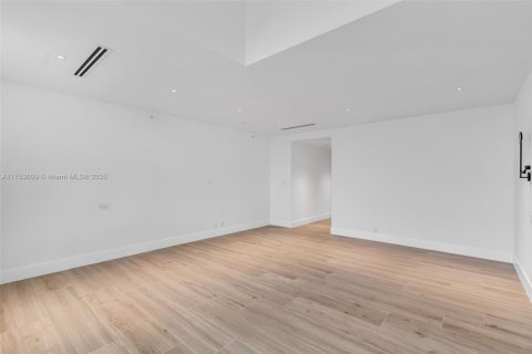Condo in Key Biscayne, Florida, 3 bedrooms  № 1503801 - photo 12