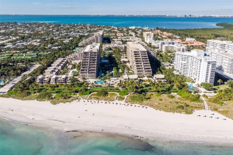 Condo in Key Biscayne, Florida, 3 bedrooms  № 1503801 - photo 28