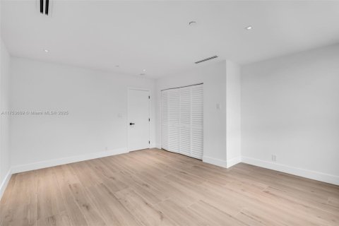 Condo in Key Biscayne, Florida, 3 bedrooms  № 1503801 - photo 20