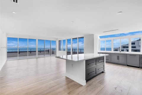 Condo in Key Biscayne, Florida, 3 bedrooms  № 1503801 - photo 4