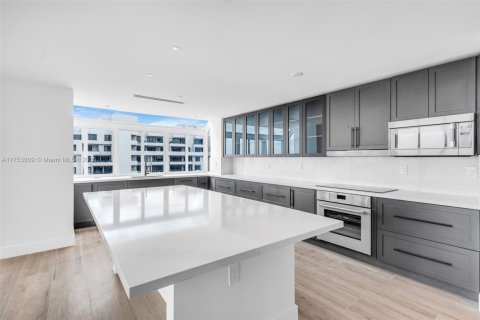 Condo in Key Biscayne, Florida, 3 bedrooms  № 1503801 - photo 7