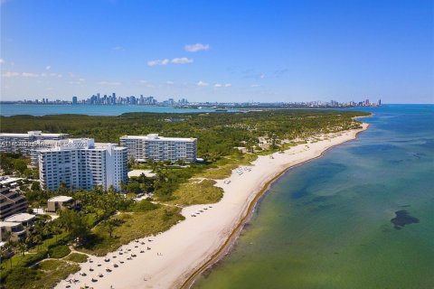 Condo in Key Biscayne, Florida, 3 bedrooms  № 1503801 - photo 1