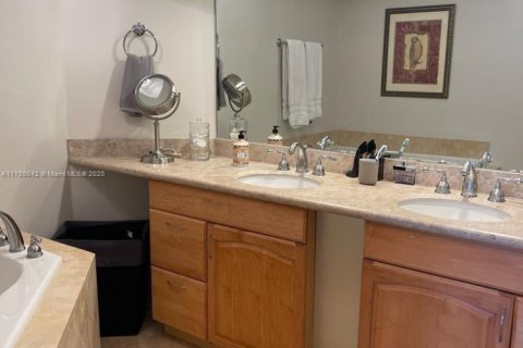 Copropriété à vendre à Aventura, Floride: 2 chambres, 140.1 m2 № 1942113 - photo 11