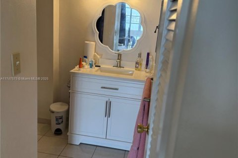 Купить кондоминиум в Майами, Флорида 1 спальня, 73.67м2, № 1860048 - фото 12