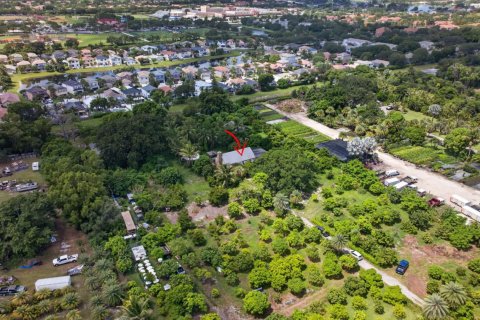 Купить виллу или дом в Лейк-Уорт, Флорида 11 комнат, 225.75м2, № 2088166 - фото 19
