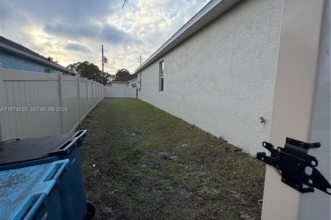 Купить виллу или дом в Палм-Бей, Флорида 4 спальни, № 2033633 - фото 12