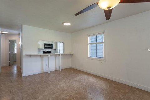 Casa en venta en Daytona Beach, Florida, 3 dormitorios, 101.45 m2 № 1908122 - foto 13