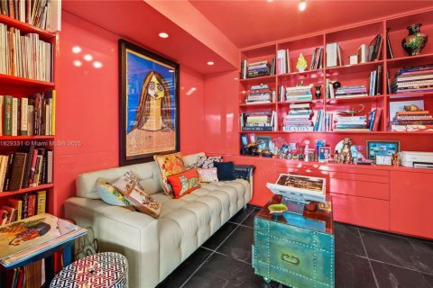Condo in Miami Beach, Florida, 4 bedrooms  № 1802727 - photo 13
