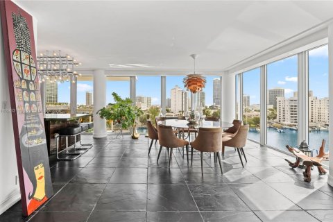 Condo in Miami Beach, Florida, 4 bedrooms  № 1802727 - photo 7
