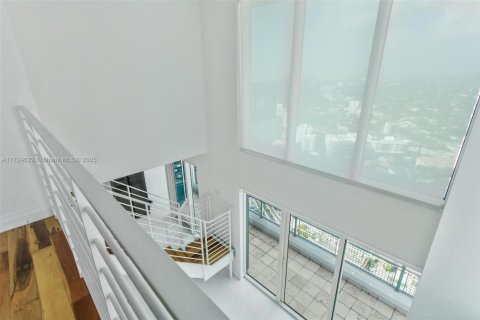 Copropriété à vendre à Miami, Floride: 2 chambres, 117.99 m2 № 1811250 - photo 12
