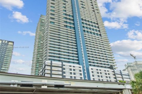 Copropriété à vendre à Miami, Floride: 2 chambres, 117.99 m2 № 1811250 - photo 26