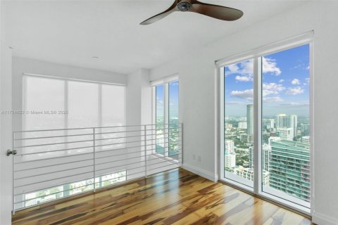 Copropriété à vendre à Miami, Floride: 2 chambres, 117.99 m2 № 1811250 - photo 13