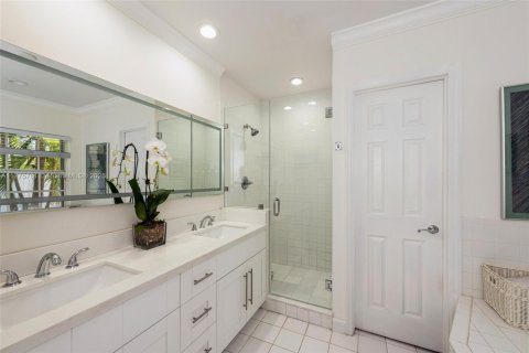 Villa ou maison à vendre à Key Biscayne, Floride: 5 chambres, 306.3 m2 № 1868238 - photo 14