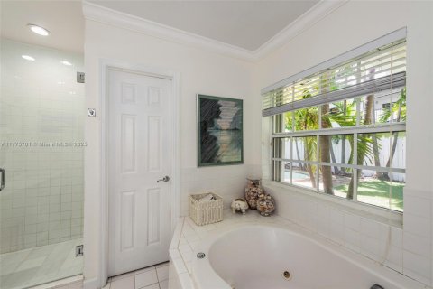 Villa ou maison à vendre à Key Biscayne, Floride: 5 chambres, 306.3 m2 № 1868238 - photo 15