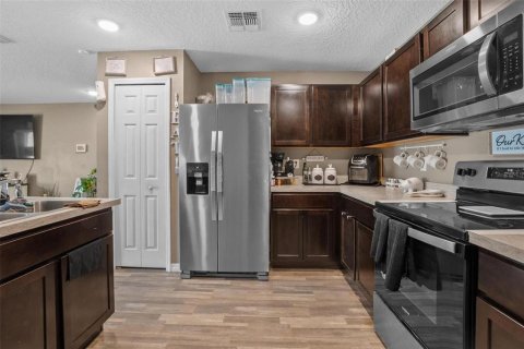 Casa en venta en Kissimmee, Florida, 3 dormitorios, 118.82 m2 № 1725220 - foto 5