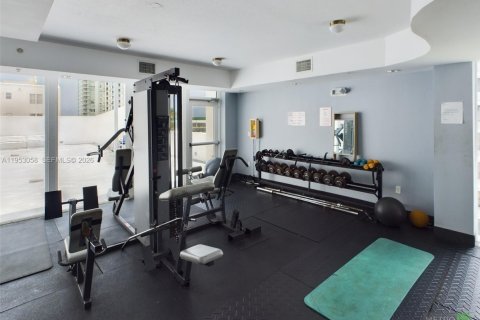 Appartement à louer à Miami, Floride: 1 chambre, 69.68 m2 № 2008110 - photo 2