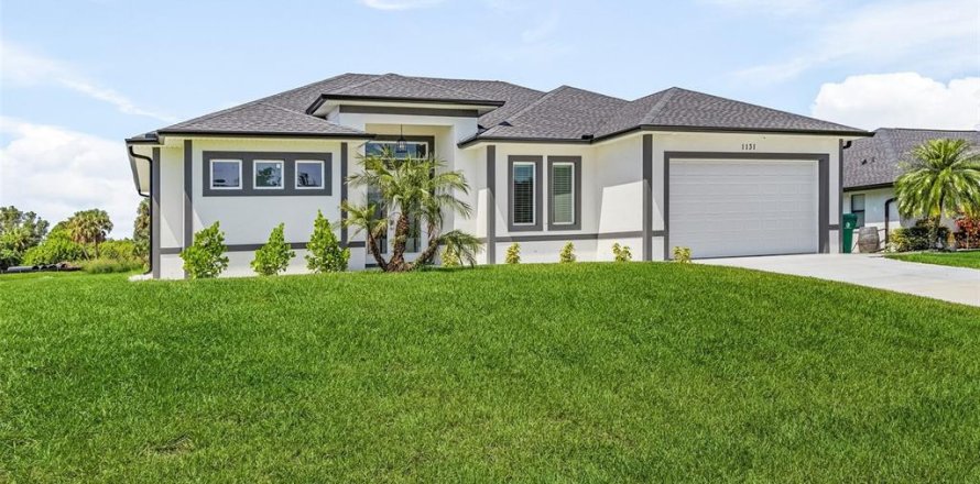 Casa en Port Charlotte, Florida 3 dormitorios, 172.05 m2 № 2337200