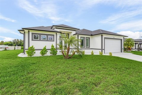 Casa en venta en Port Charlotte, Florida, 3 dormitorios, 172.05 m2 № 2337200 - foto 2