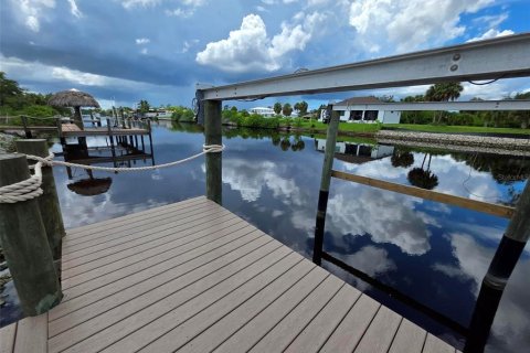 Casa en venta en Port Charlotte, Florida, 3 dormitorios, 172.05 m2 № 2337200 - foto 14