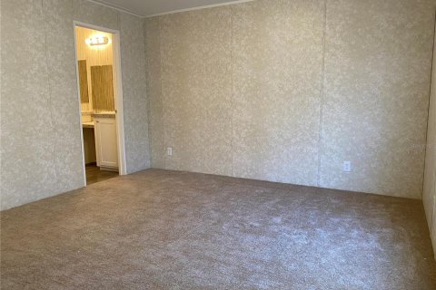 Apartamento en alquiler en Melrose, Florida, 3 dormitorios, 139.35 m2 № 1828449 - foto 17