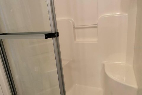 Apartamento en alquiler en Melrose, Florida, 3 dormitorios, 139.35 m2 № 1828449 - foto 19