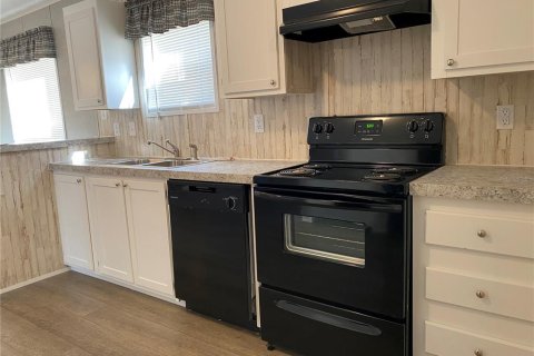 Apartamento en alquiler en Melrose, Florida, 3 dormitorios, 139.35 m2 № 1828449 - foto 7