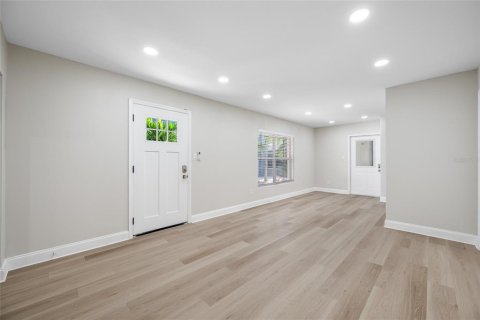 Appartement à louer à Tampa, Floride: 2 chambres, 97.55 m2 № 2434898 - photo 4
