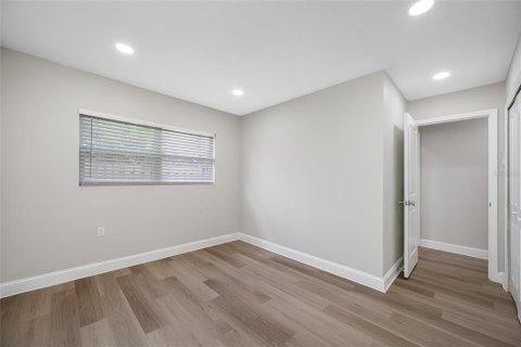Appartement à louer à Tampa, Floride: 2 chambres, 97.55 m2 № 2434898 - photo 11