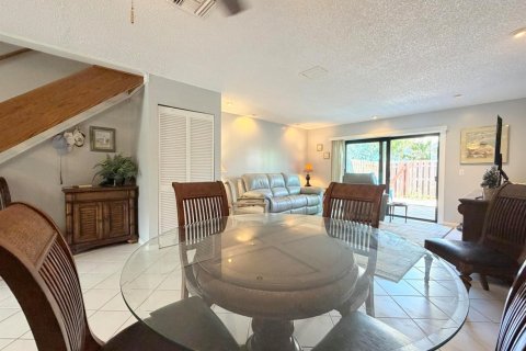 Adosado en venta en Hutchinson Island South, Florida, 2 dormitorios, 114.64 m2 № 2085086 - foto 14
