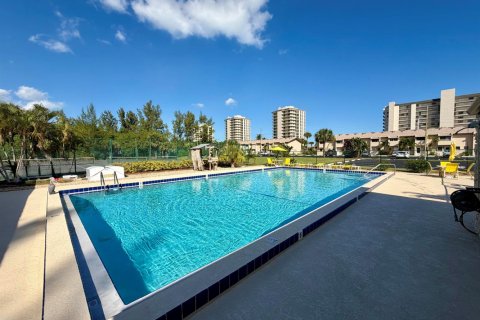 Adosado en venta en Hutchinson Island South, Florida, 2 dormitorios, 114.64 m2 № 2085086 - foto 30