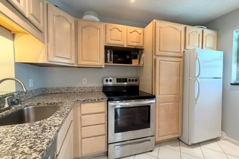Adosado en venta en Hutchinson Island South, Florida, 2 dormitorios, 114.64 m2 № 2085086 - foto 8