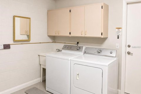 Copropriété à vendre à Sun City Center, Floride: 2 chambres, 145.3 m2 № 2220640 - photo 23